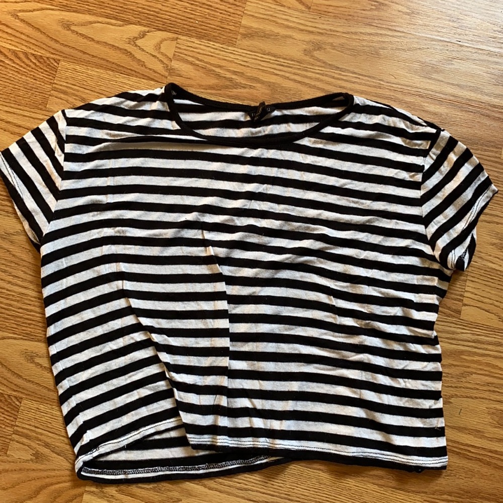 cropped forever 21 tee